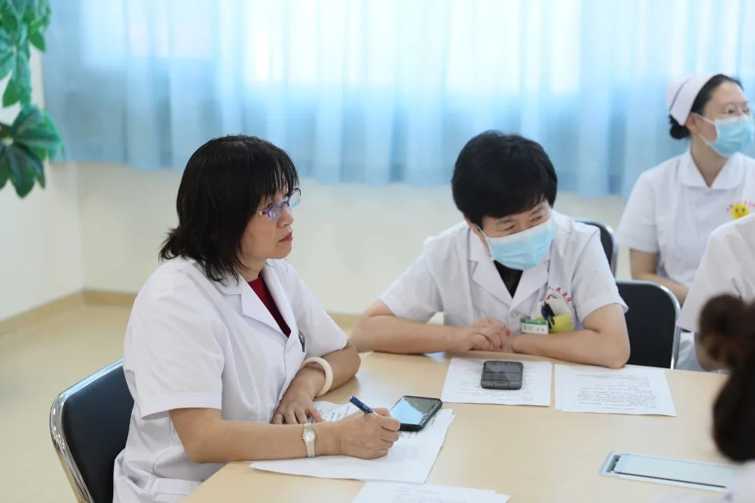 全省首家！中國醫(yī)科大學附屬第一醫(yī)院專家來“查房”，家門口享國內優(yōu)質醫(yī)療資源！(圖3)