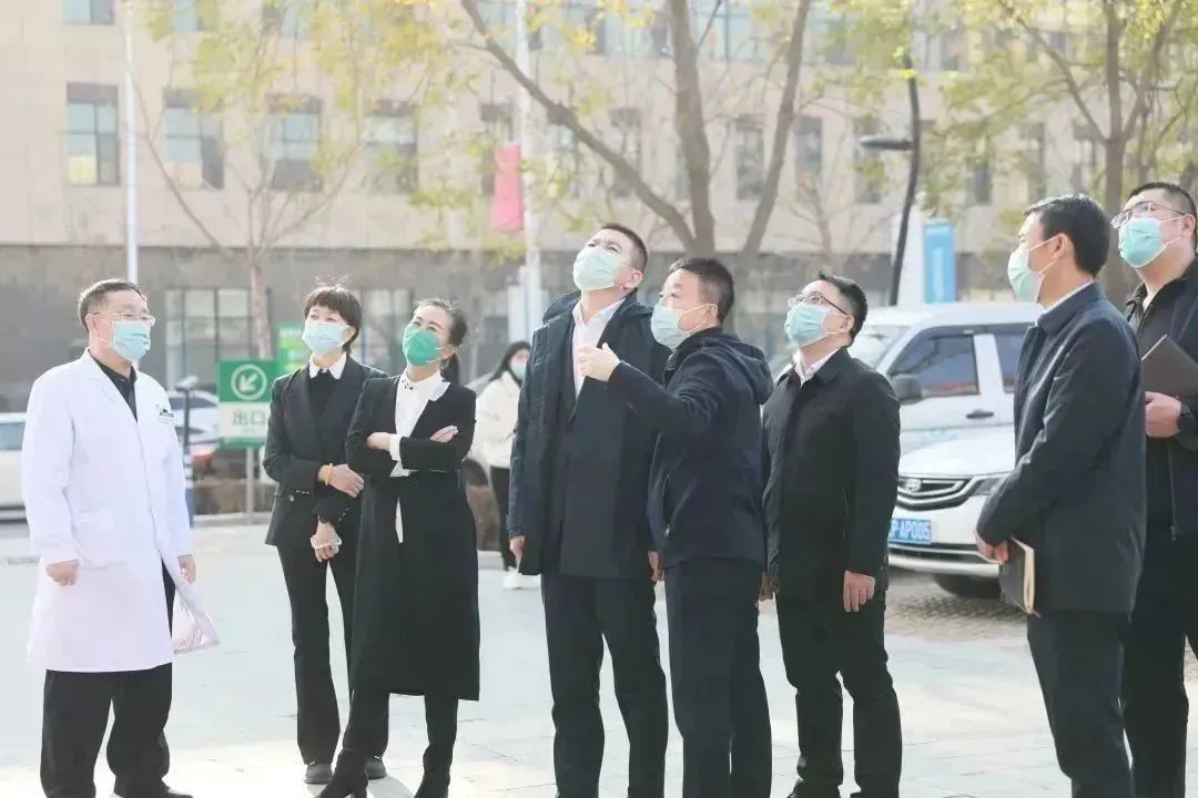 龍港區(qū)人大、區(qū)政府領(lǐng)導(dǎo)一行視察調(diào)研龍港國際醫(yī)療健康產(chǎn)業(yè)園(圖16)